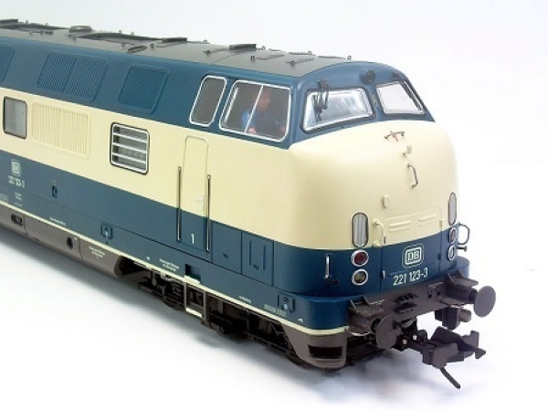 I D DB Diesellokomotive V 221 105 Ep.