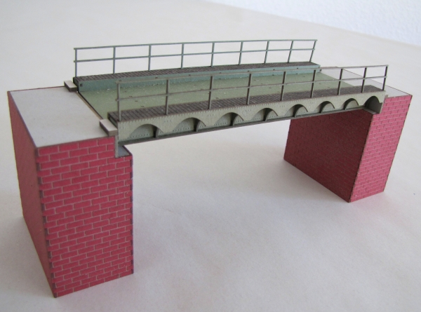 H0 LT 13 Blechträgerbrücke Straßenbrücke 13x 5,5x 2,4cm,  Widerlager 2x,  K- Gleis tauglich, etc......................................................