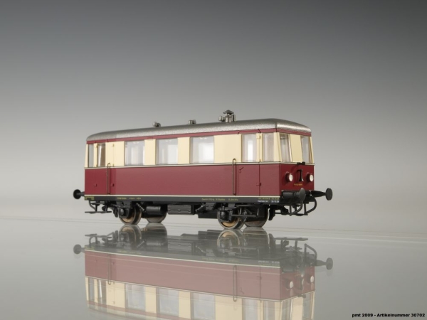 H0 D PRI Triebwagen VT 135 2A Ep.II  rot/ beige