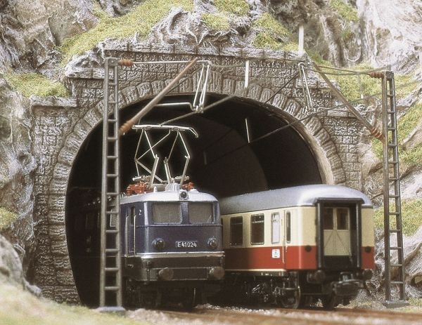 N Bahnausstattung BS Portale Elektrolokomotive, zweigleisig, 2x, Tunnelröhrenansatz, etc..........................................................