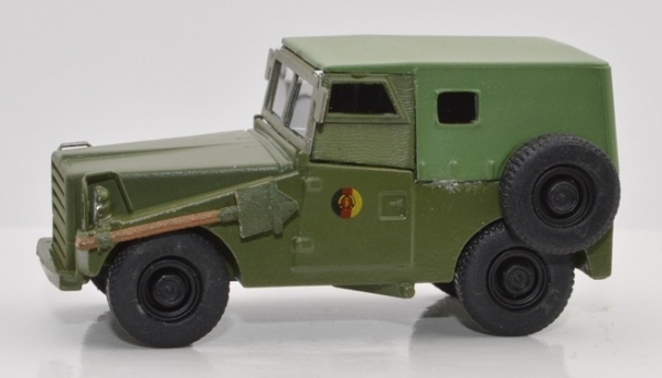 H0 mili Militärfahrzeuge PKW NVA Kübelwagen IFA P3 mit Logo, geschlossenen Seitenfenster, 2A, grün, etc....................