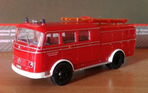 H0 LKW Feuerwehr MB LP311 TLF 16- Visselhoevede, etc..............