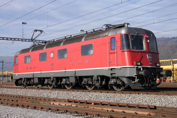 N Ch SBB Elektrolokomotive Re 6/ 6, 6A,  Ep.V- VI,  rot, etc..........