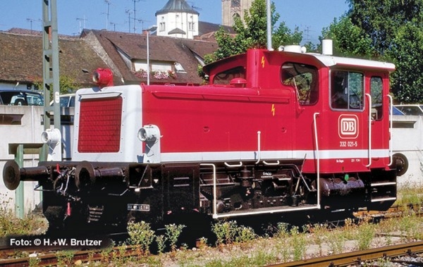 N D DB Diesellokomotive Typ Köf 11, Nr. 11 019, Nr.332- 021- 5, 2A, Ep.V ,  orientrot/ Lichtgrau, etc..................